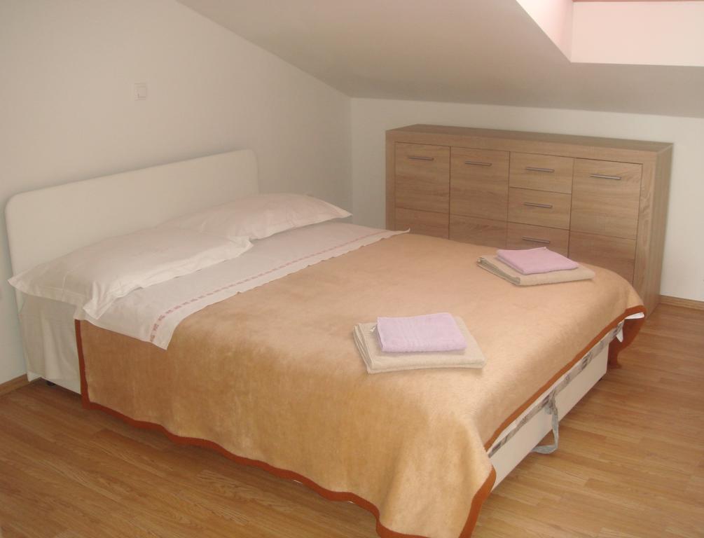 Apartments Jelicic Селце Экстерьер фото
